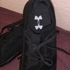 Black Unisex Underarmour Shoes